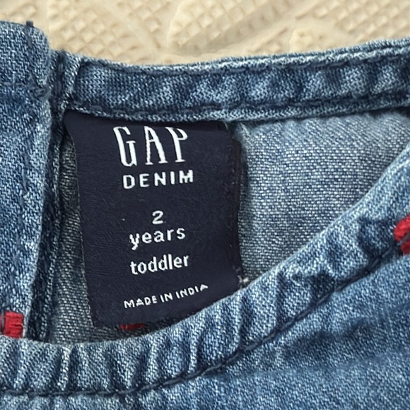 Gap Denim Dress with Embroidered Red Hearts - Picture 3 of 5